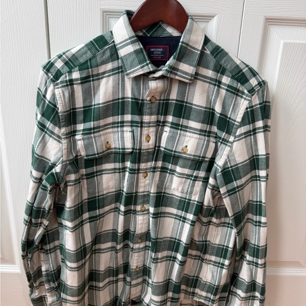 UNTUCKit Medium Green Flanel